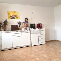 Predaj, rodinný dom Číčov - EXKLUZÍVNE HALO REALITY