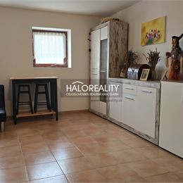 Predaj, rodinný dom Číčov - EXKLUZÍVNE HALO REALITY