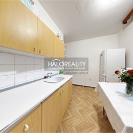 Predaj, trojizbový byt Poltár -TOP cena, EXKLUZÍVNE HALO REALITY