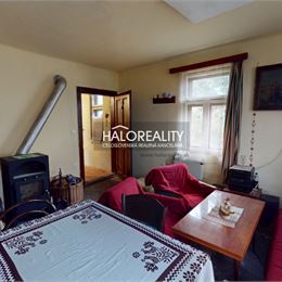 REZERVOVANÉ - Predaj, rodinný dom Ružomberok, Hrboltová, vhodný ako víkendová chalupa - EXKLUZÍVNE HALO