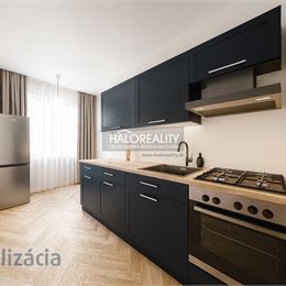 REZERVOVANÉ - Predaj, trojizbový byt Poltár - EXKLUZÍVNE HALO REALITY