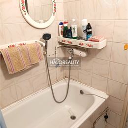 REZERVOVANÉ - Predaj, jednoizbový byt Nováky - EXKLUZÍVNE HALO REALITY