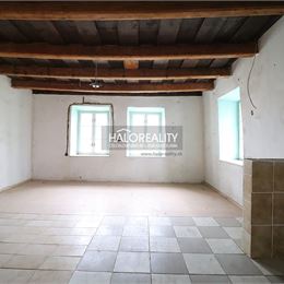 Predaj, rodinný dom Veľké Lovce, nutná kompletná rekonštrukcia - EXKLUZÍVNE HALO REALITY