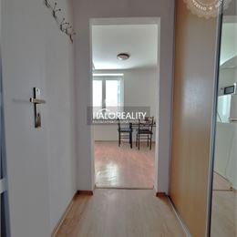 Predaj, garsónka Handlová, 29. augusta - EXKLUZÍVNE HALO REALITY