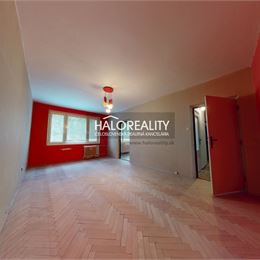 Predaj, trojizbový byt Tisovec - ZNÍŽENÁ CENA - EXKLUZÍVNE HALO REALITY