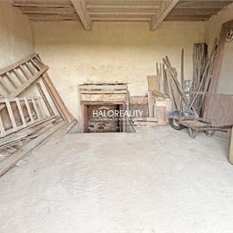 Predaj, chata Kamenný Most, s vinicou, vzdialená necelých 5 km od Štúrova - EXKLUZÍVNE HALO REALITY