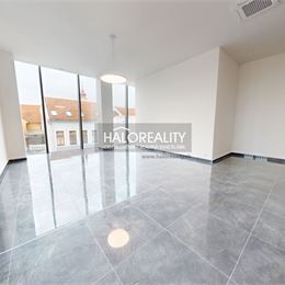 Prenájom, kancelársky priestor Rimavská Sobota, 94m² - Bélu Bartóka - 2x Parkovanie - Terasa 72 m² -
