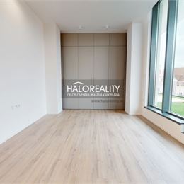 Prenájom, kancelársky priestor Rimavská Sobota, 94m² - Bélu Bartóka - 2x Parkovanie - Terasa 72 m² -