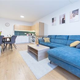 Prenájom, trojizbový byt Bratislava Ružinov, Jašíkova