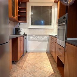 Prenájom, trojizbový byt Trnava, Zátvor