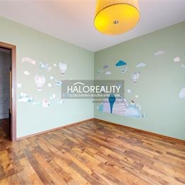 Prenájom, trojizbový byt Rimavská Sobota, Športová - EXKLUZÍVNE HALO REALITY