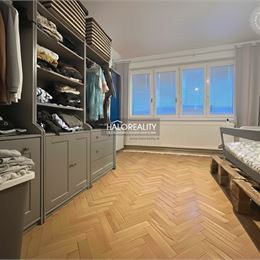 Prenájom, trojizbový byt Púchov