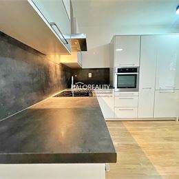 Prenájom, dvojizbový byt Levice, centrum - NOVOSTAVBA - EXKLUZÍVNE HALO REALITY