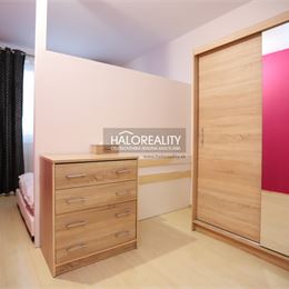 Prenájom, trojizbový byt Považská Bystrica, Rozkvet - EXKLUZÍVNE HALO REALITY