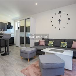 Prenájom, dvojizbový byt Považská Bystrica, Lánska - EXKLUZÍVNE HALO REALITY