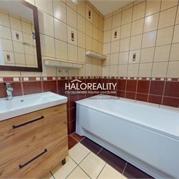 Prenájom, trojizbový byt Hnúšťa, Klokočova - EXKLUZÍVNE HALO REALITY