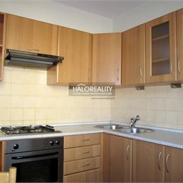 Prenájom, dvojizbový byt Bojnice, Lúčky, s garážou - EXKLUZÍVNE HALO REALITY