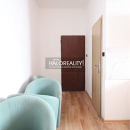 Prenájom, jednoizbový byt Nové Zámky, priamo v centre mesta