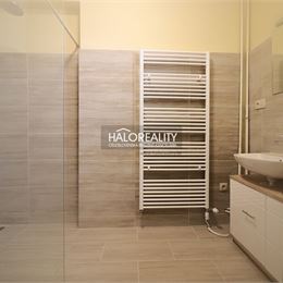 Prenájom, jednoizbový byt Nové Zámky, priamo v centre mesta