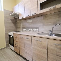 Prenájom, jednoizbový byt Nové Zámky, priamo v centre mesta