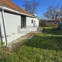 Predaj, pozemok so starým domom Veľká Mača - EXKLUZÍVNE HALO REALITY