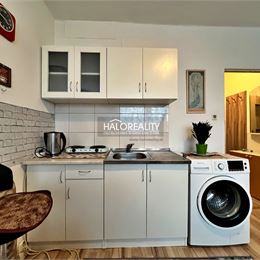 Prenájom, garsónka Levice, po rozsiahlej rekonštrukcii