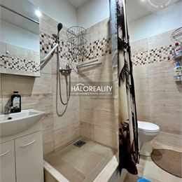 Prenájom, garsónka Levice, po rozsiahlej rekonštrukcii