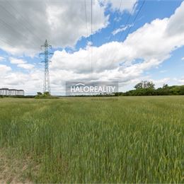 Predaj, záhradný pozemok 5755 m² Bratislava Lamač, pri Bory Mall, územie občianskej vybavenosti - ZNÍŽENÁ