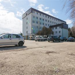 Predaj, administratívny priestor Kolíňany - EXKLUZÍVNE HALO REALITY