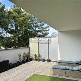 Predaj, trojizbový byt Prievidza, s parkovacím miestom - NOVOSTAVBA - EXKLUZÍVNE HALO REALITY