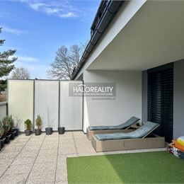 Predaj, trojizbový byt Prievidza, s parkovacím miestom - NOVOSTAVBA - EXKLUZÍVNE HALO REALITY