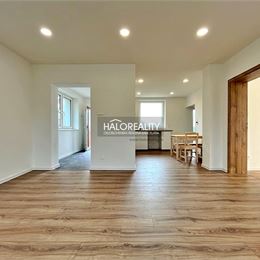 Predaj, rodinný dom Jur nad Hronom, kompletne zrekonštruovaný, pripravený na bývanie - EXKLUZÍVNE HALO REALITY