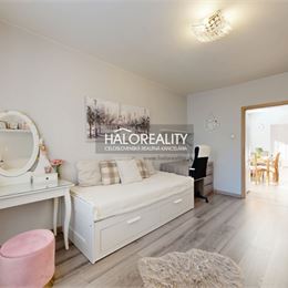 Predaj, trojizbový byt Banská Bystrica, Sásová