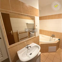 Predaj, trojizbový byt Senec