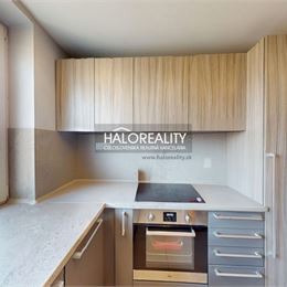 Predaj, trojizbový byt Komárno, Ďulov Dvor, s výhodami rodinného domu - EXKLUZÍVNE HALO REALITY