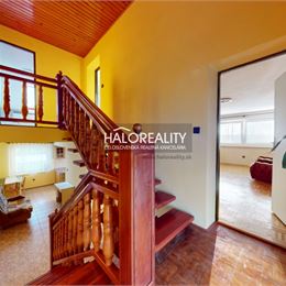 Predaj, rodinný dom Čerenčany - EXKLUZÍVNE HALO REALITY