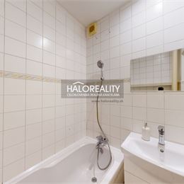 REZERVOVANÉ - Predaj, dvojizbový byt Zvolen, Zlatý Potok - EXKLUZÍVNE HALO REALITY