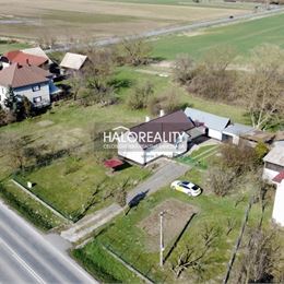 Predaj, rodinný dom Čerenčany, časť Kľačany - EXKLUZÍVNE HALO REALITY