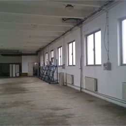 Polyfunkčný objekt dielňa, kancelárie a bytová jednotka